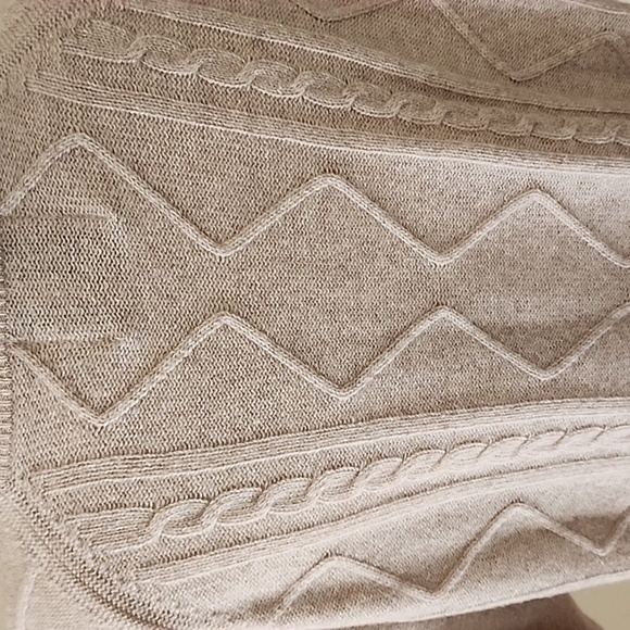 Jumper 1234 cashmere buff short sleeve Aran crew hand applied bobbles sweater. - Picture 8 of 13